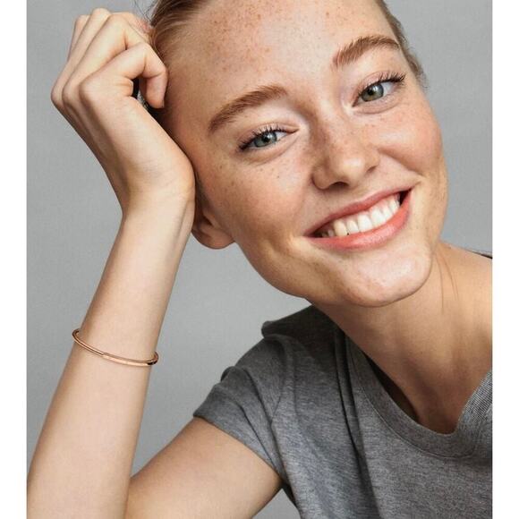 New Pandora Rose Gold Plated Gorgeous Signature I-D Open Bangle 6.9 inches - Picture 9 of 10